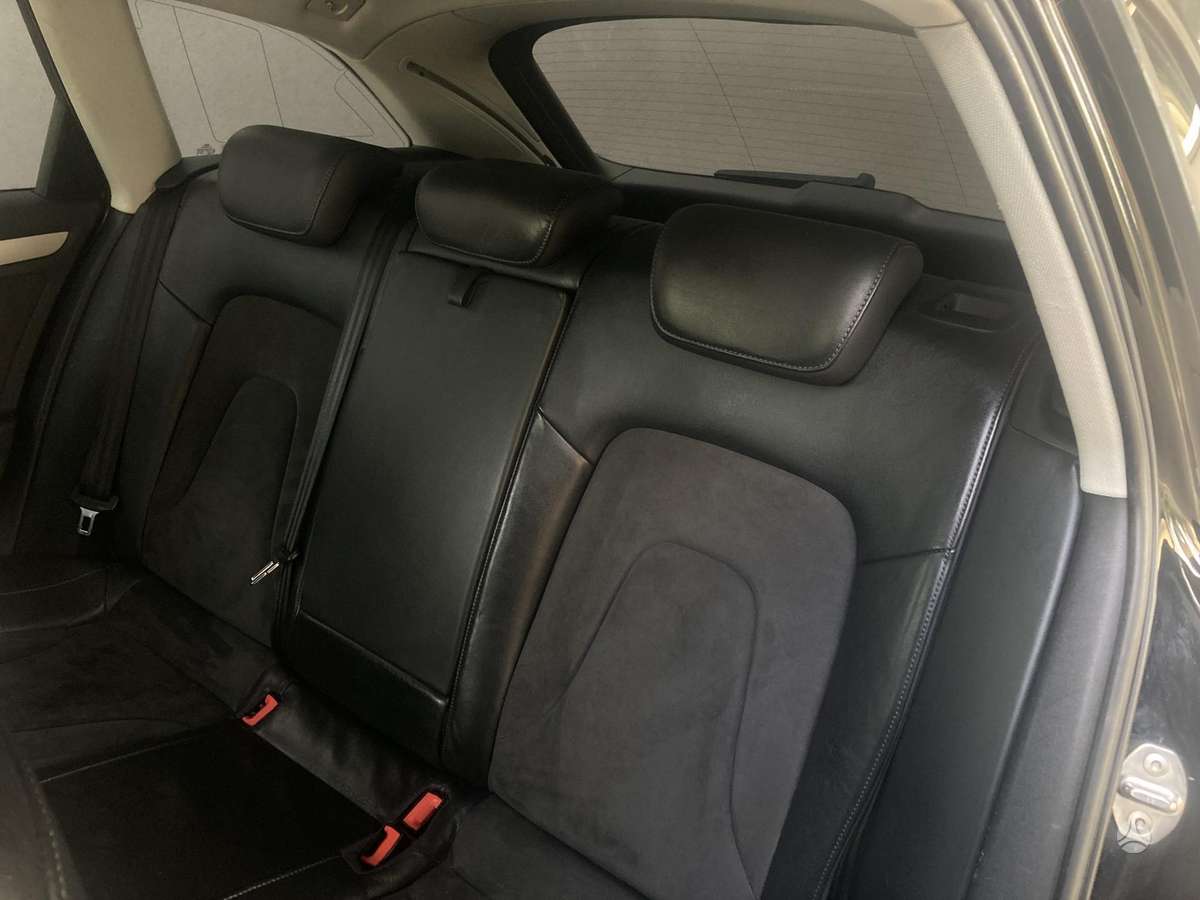 Audi A4 2009 — photo 26