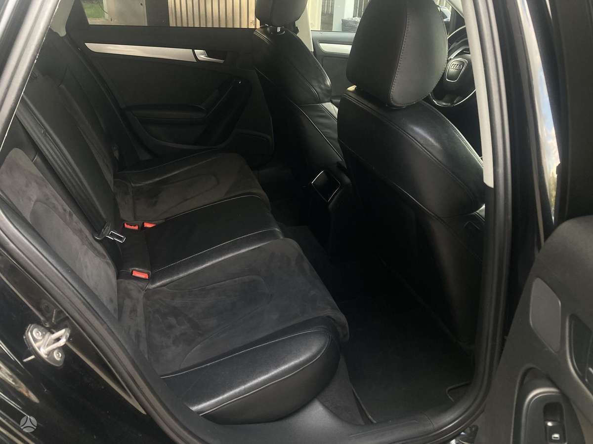 Audi A4 2009 — photo 27
