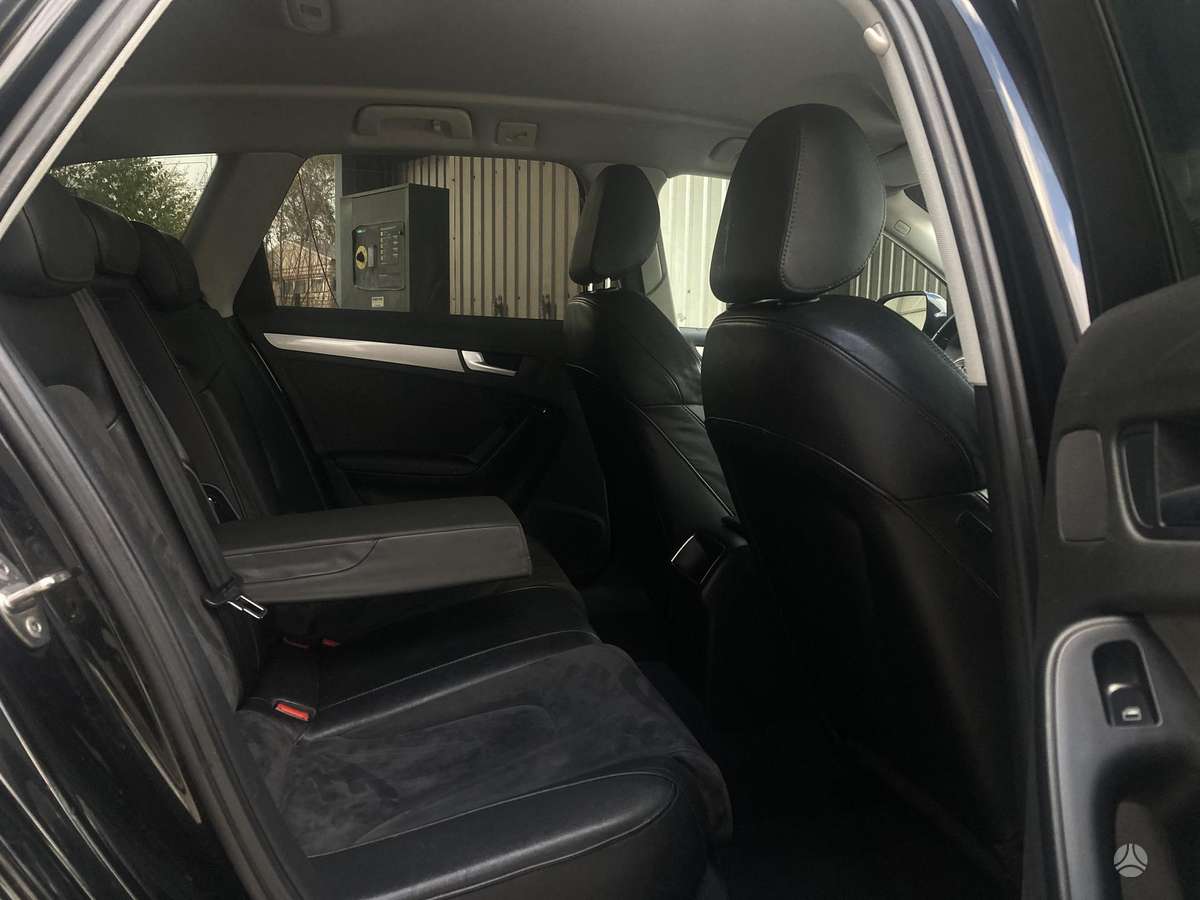 Audi A4 2009 — photo 28