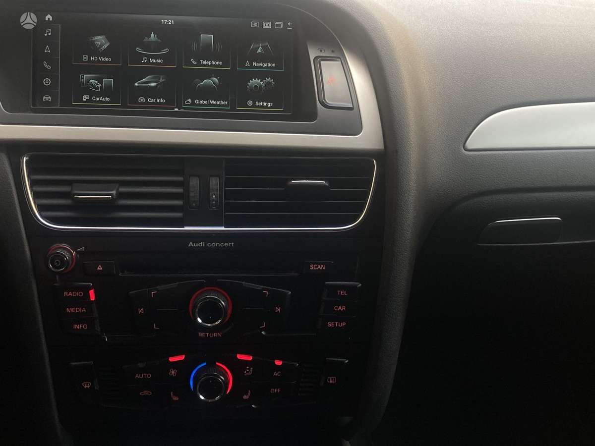 Audi A4 2009 — photo 32