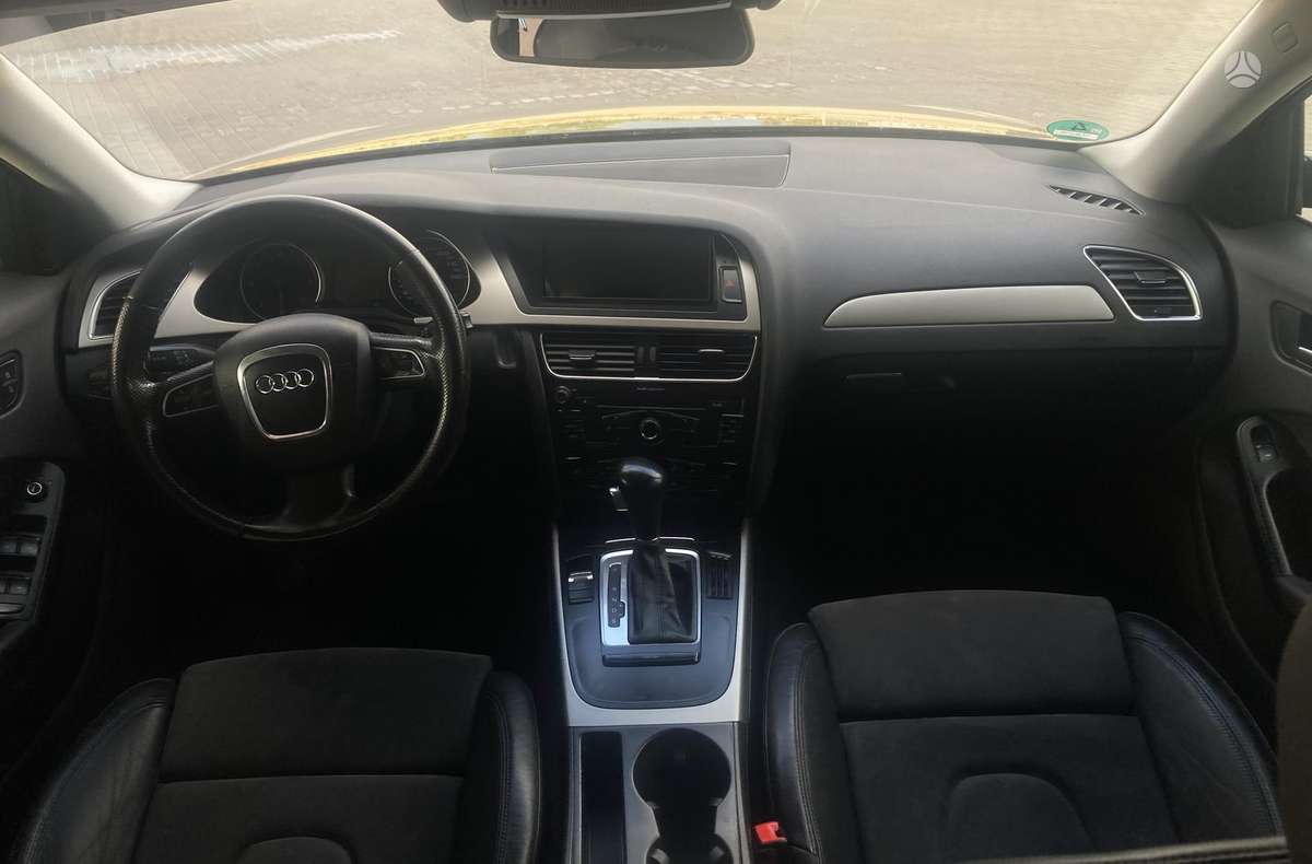 Audi A4 2009 — engine 2698 cm³, 190 HP (140kW)
