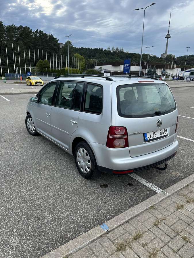 Volkswagen Touran 2008 — photo 5