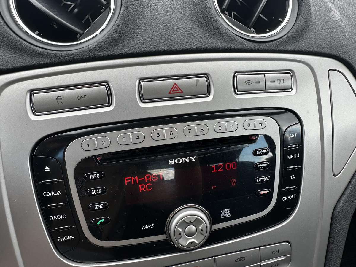 Ford Mondeo 2009 — photo 13