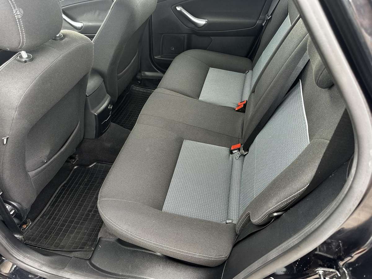 Ford Mondeo 2009 — photo 15