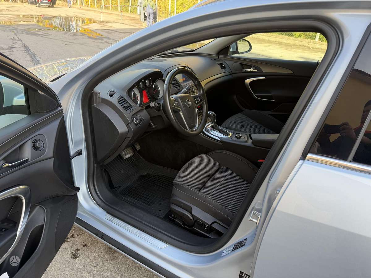Opel Insignia 2013 — фото 10