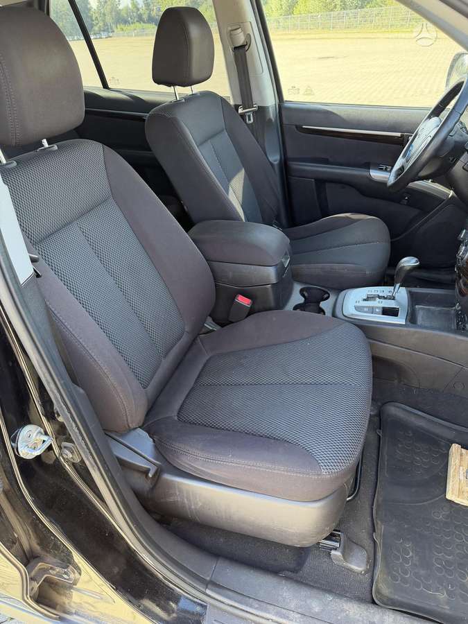 Hyundai Santa 2012 — photo 15