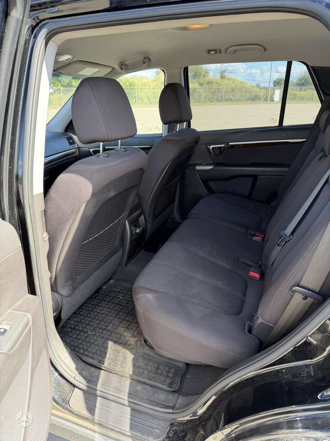 Hyundai Santa 2012 — photo 16