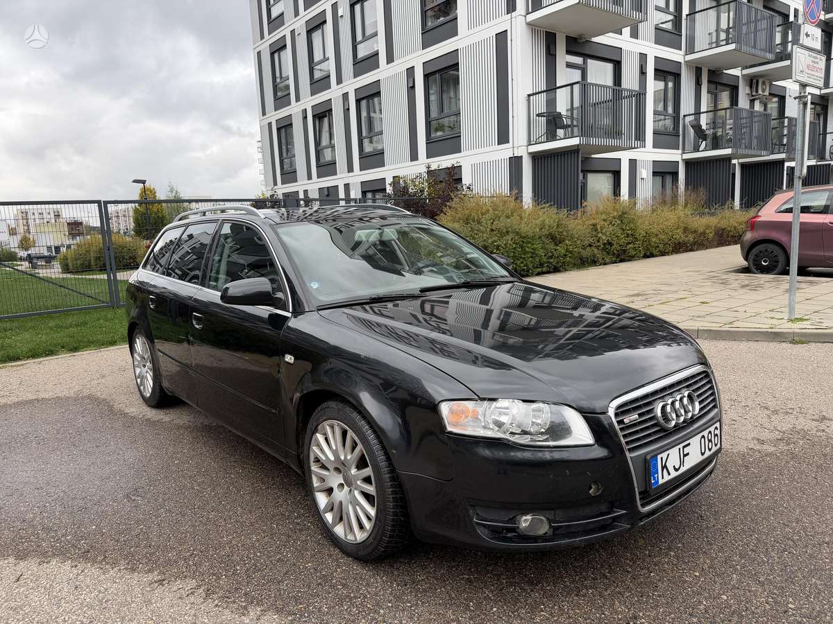 Audi A4 2006 — interior
