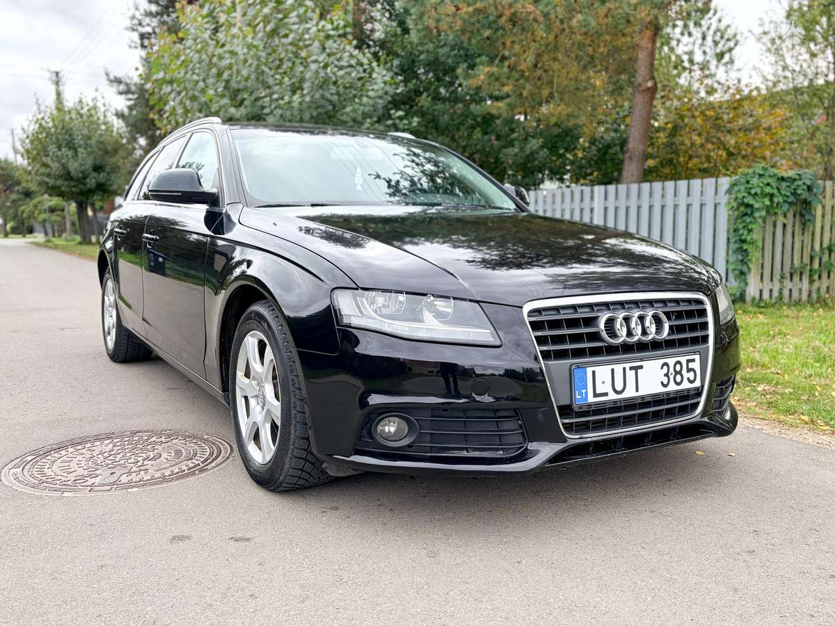 Audi A4 2009 — interior
