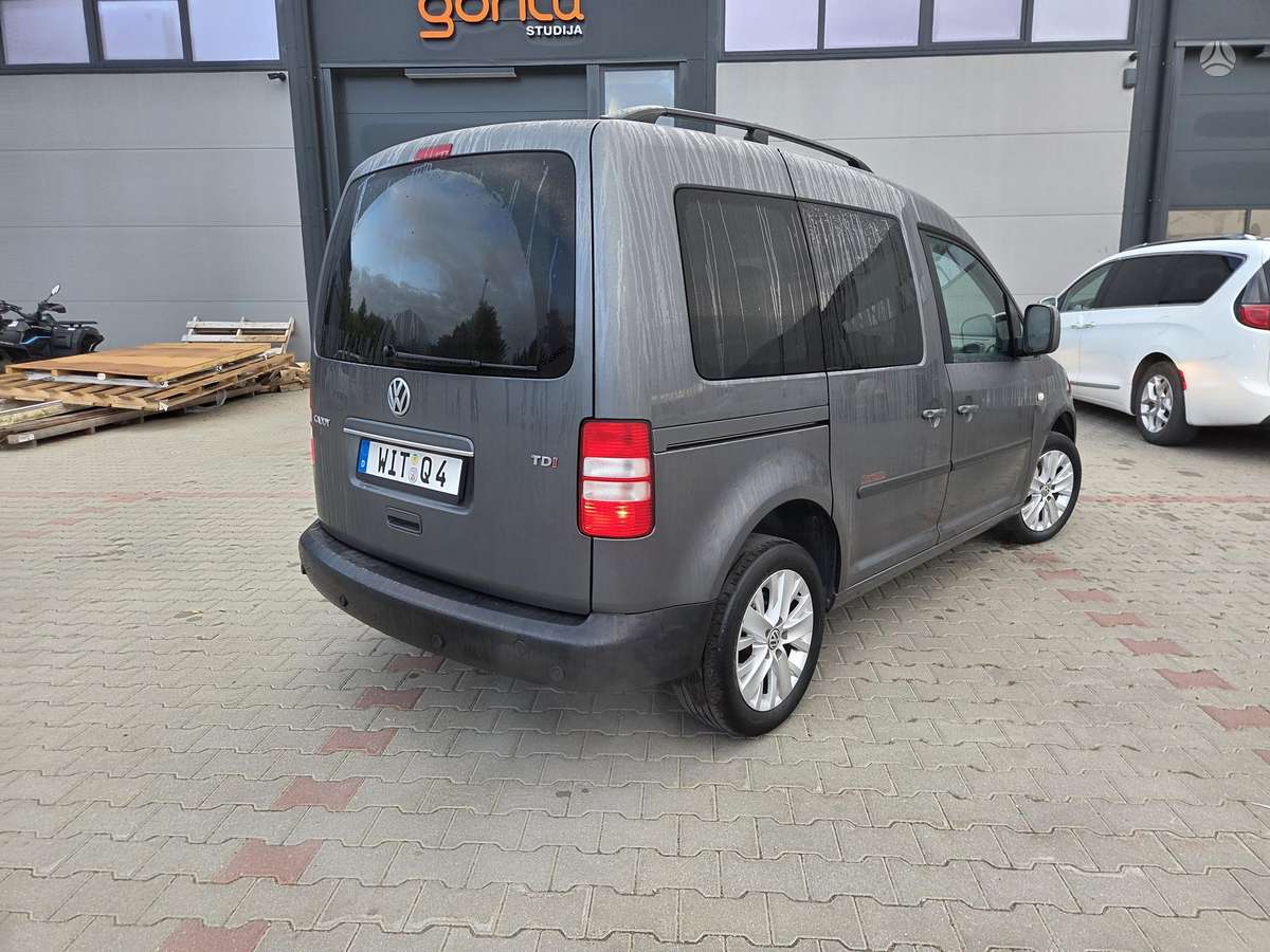 Volkswagen Caddy 2011 — двигун 1600 cm³, 102 HP (75kW)