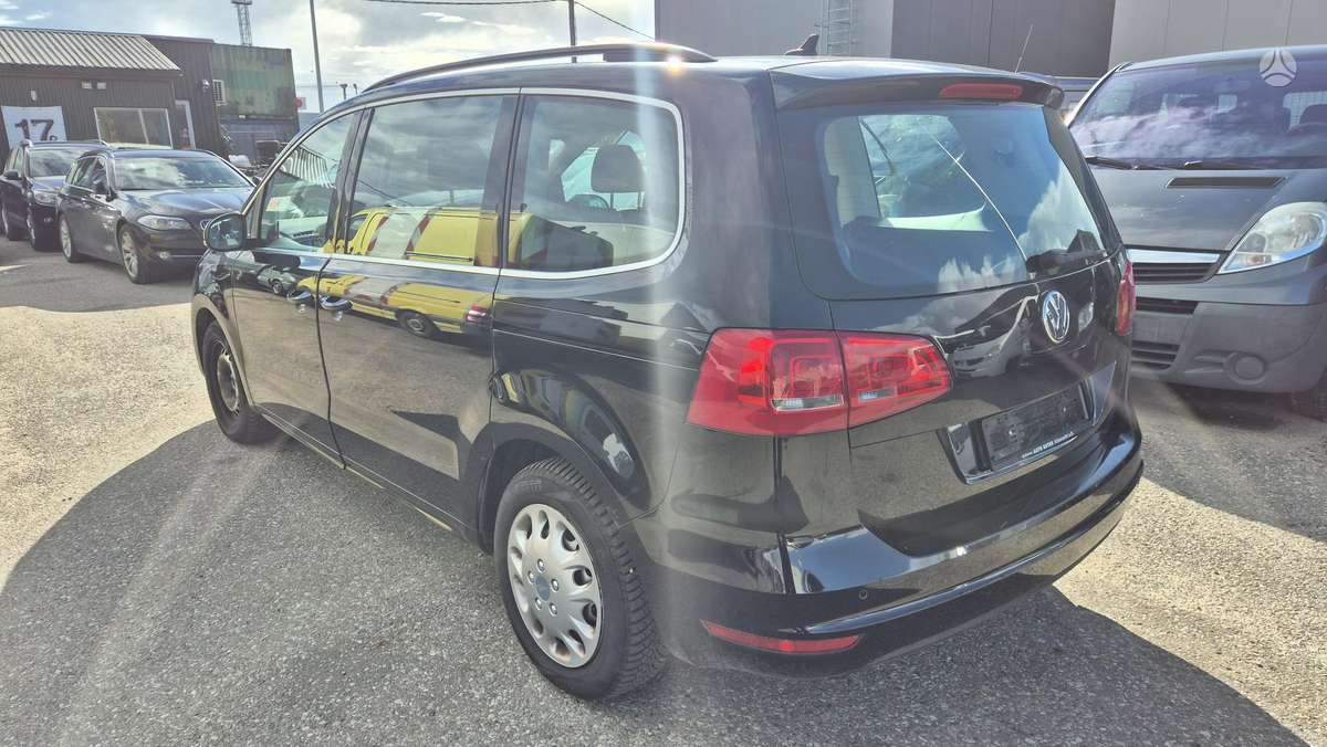 Volkswagen Sharan 2010 — engine 1968 cm³, 140 HP (103kW)