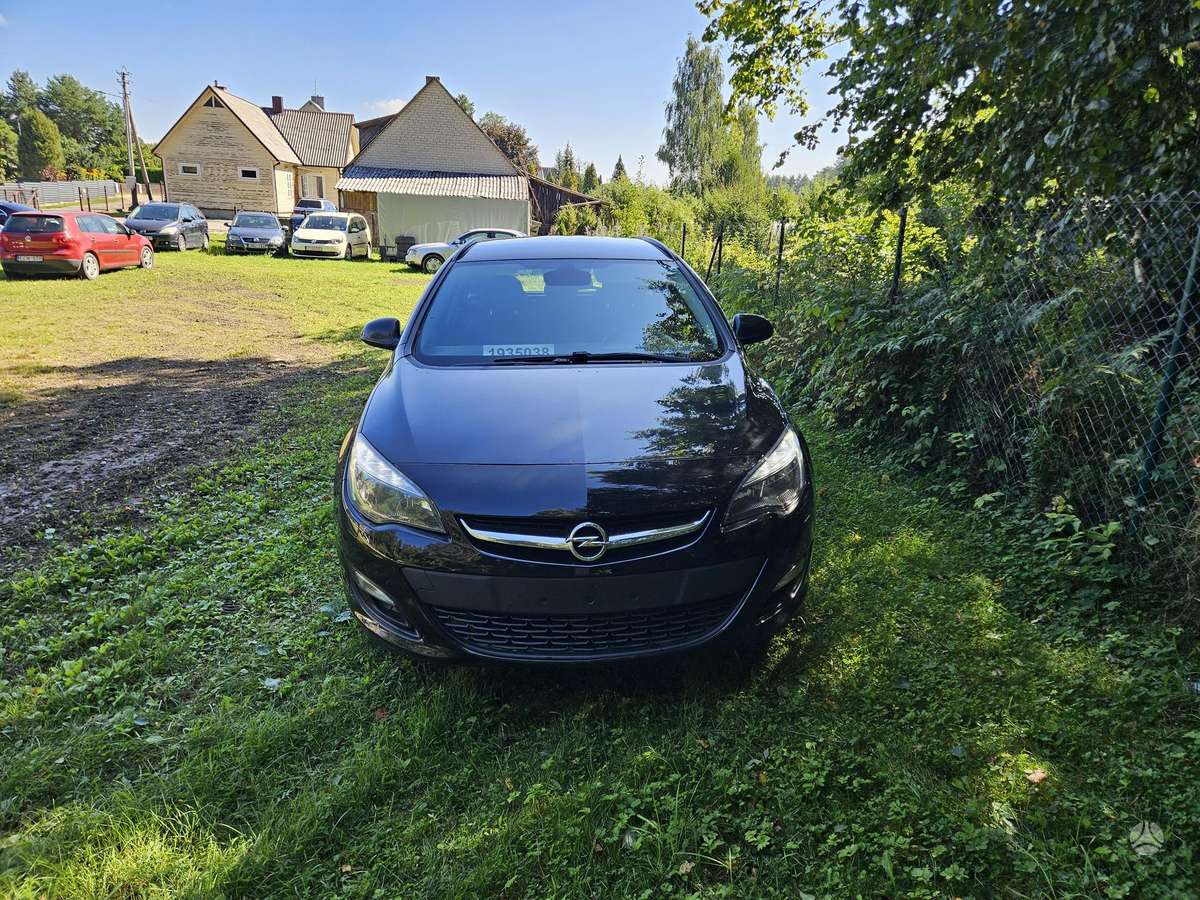 Opel Astra 2015 — photo 13
