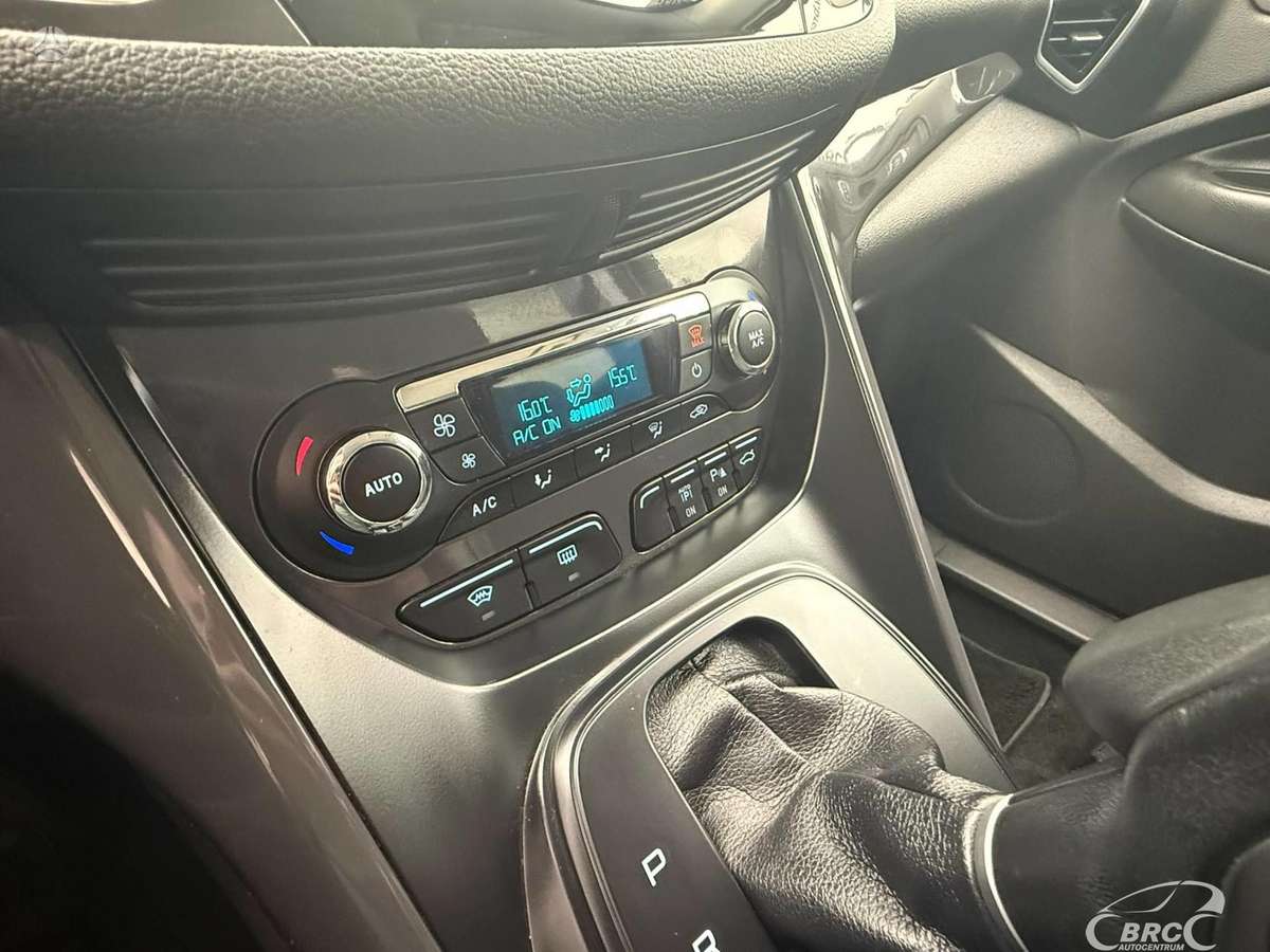 Ford Kuga 2014 — photo 16
