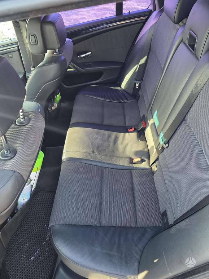 BMW 525 2008 — photo 10