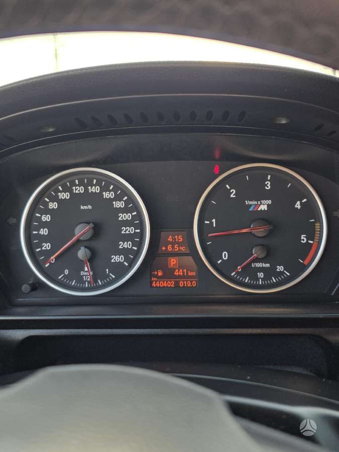 BMW 525 2008 — photo 12