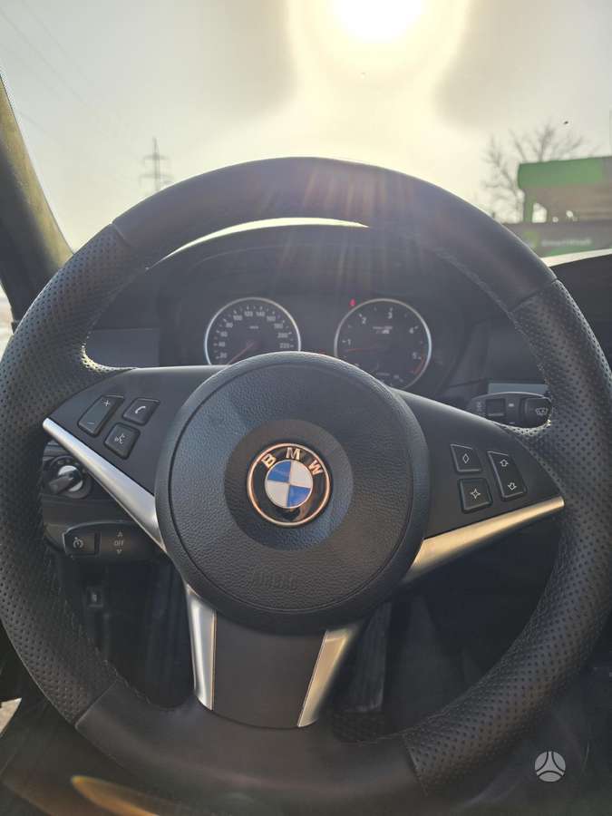 BMW 525 2008 — photo 6