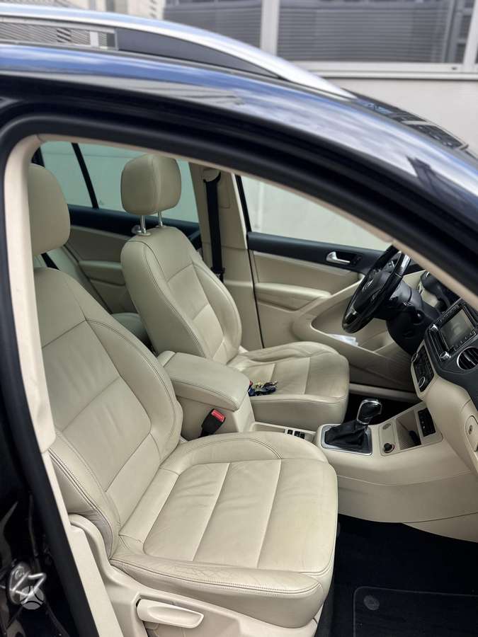 Volkswagen Tiguan 2011 — photo 13
