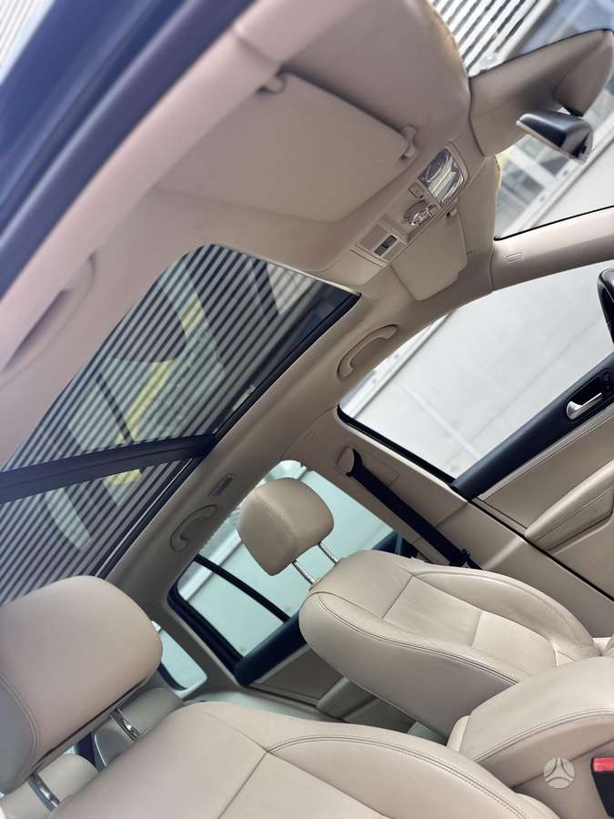 Volkswagen Tiguan 2011 — photo 19