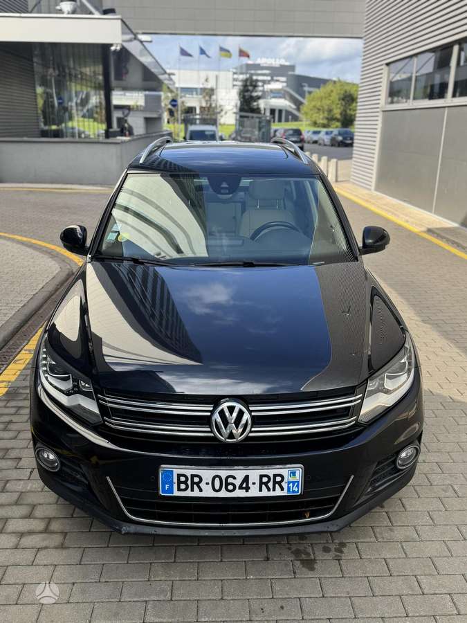 Volkswagen Tiguan 2011 — engine 1968 cm³, 140 HP (103kW)