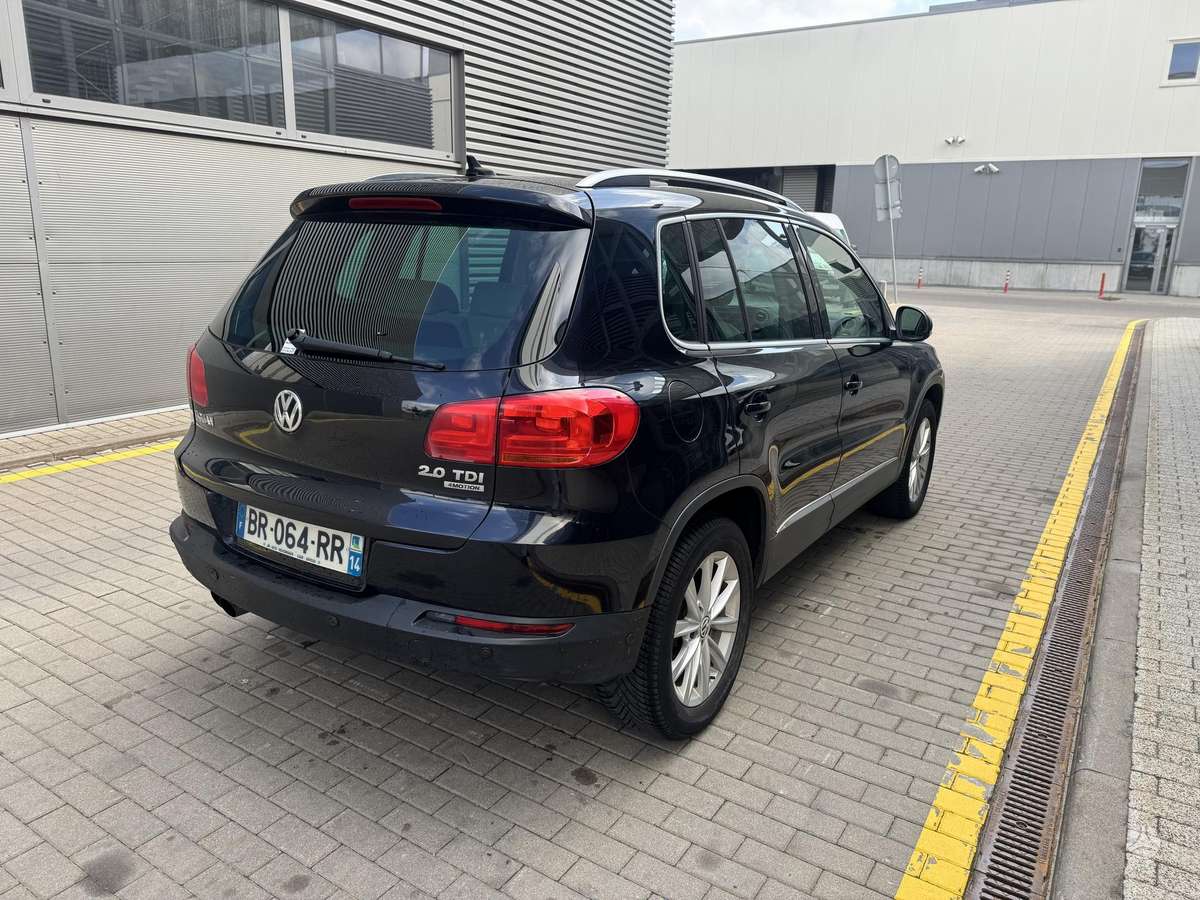 Volkswagen Tiguan 2011 — photo 9