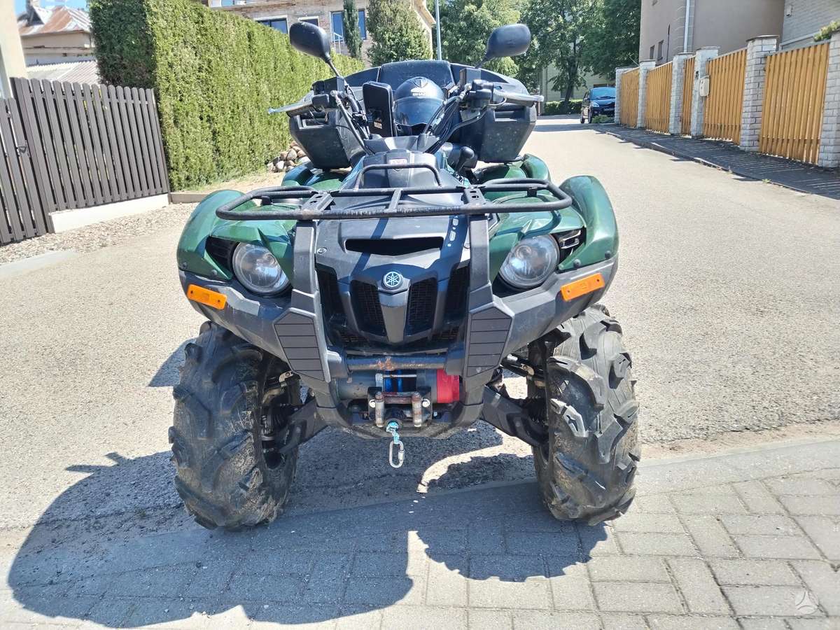 Yamaha Grizzly 2011 — вигляд ззаду