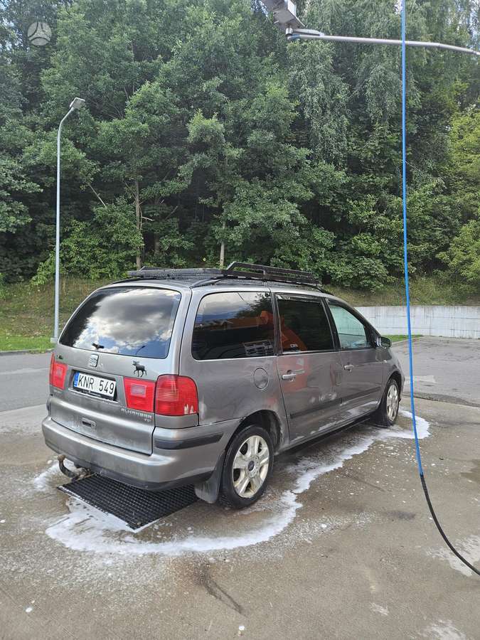 Seat Alhambra 2004 — engine 1896 cm³, 131 HP (96kW)