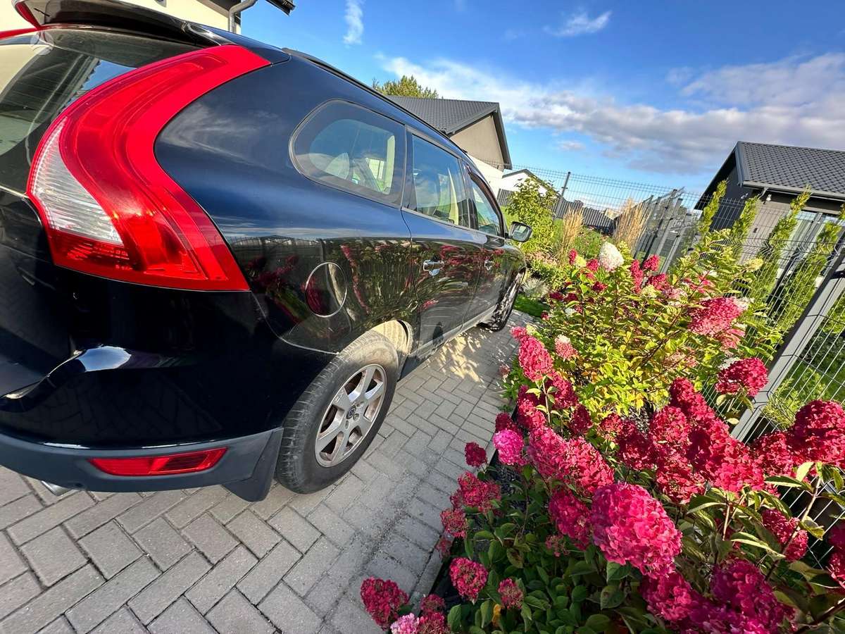 Volvo XC60 2010 — photo 5