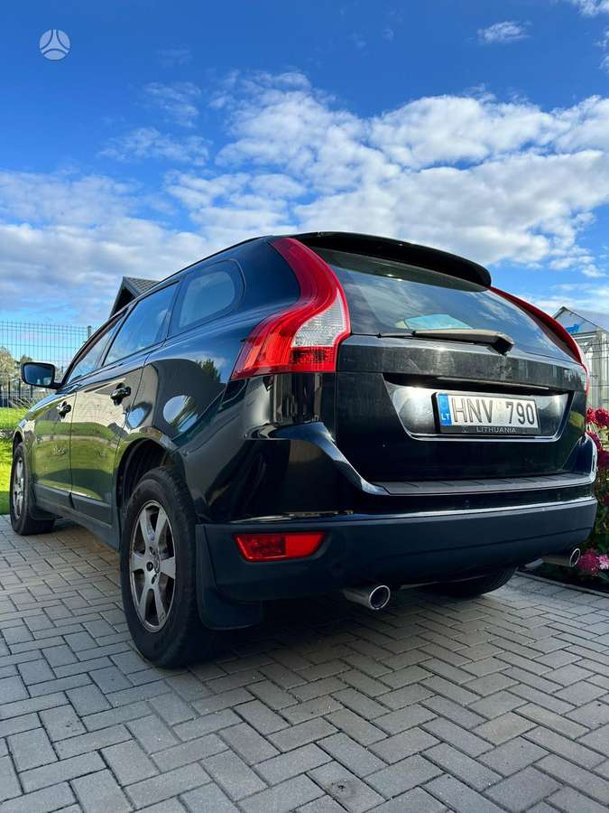 Volvo XC60 2010 — photo 6