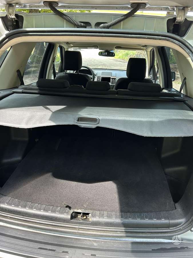 Land Rover 2010 — photo 18