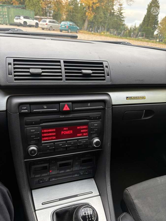 Audi A4 2007 — photo 9