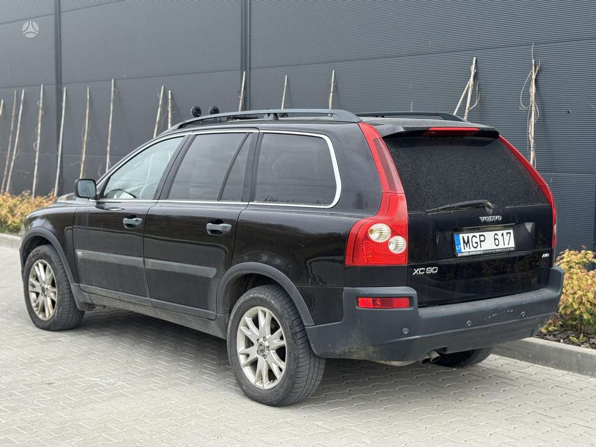 Volvo XC90 2006 — interior