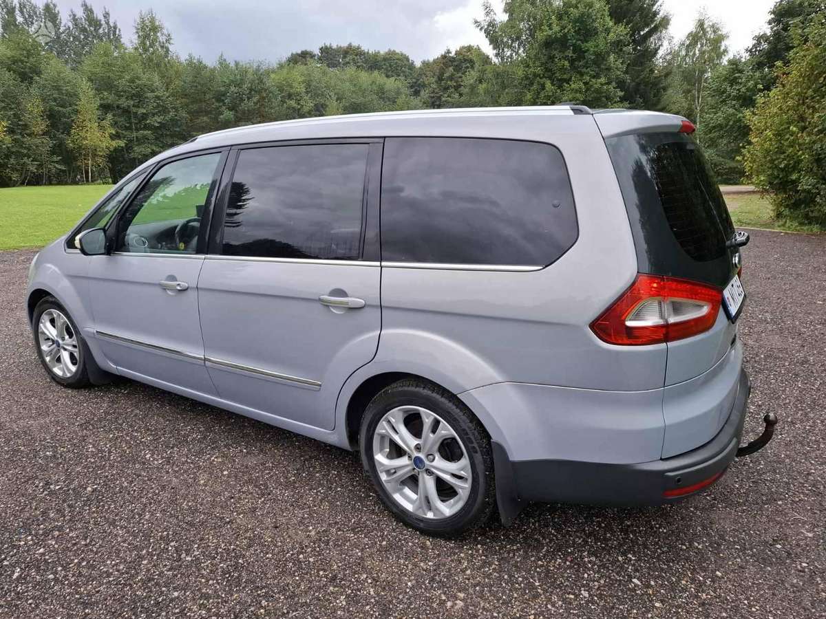 Ford Galaxy 2011 — photo 5