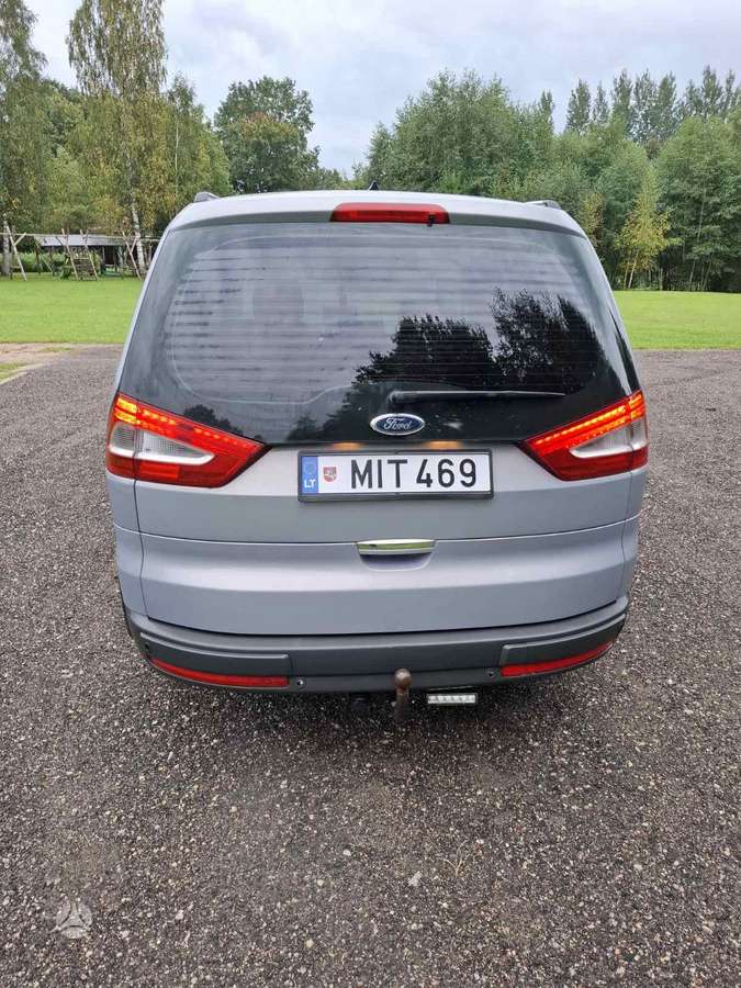 Ford Galaxy 2011 — photo 6