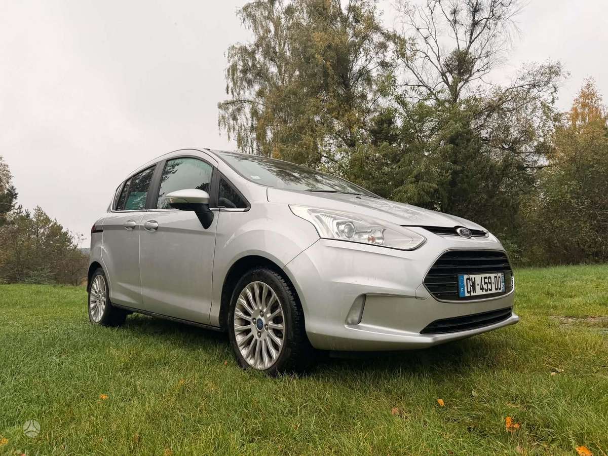 Ford B-MAX 2013 — салон