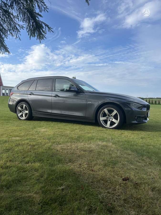 BMW 320 2014 — photo 8