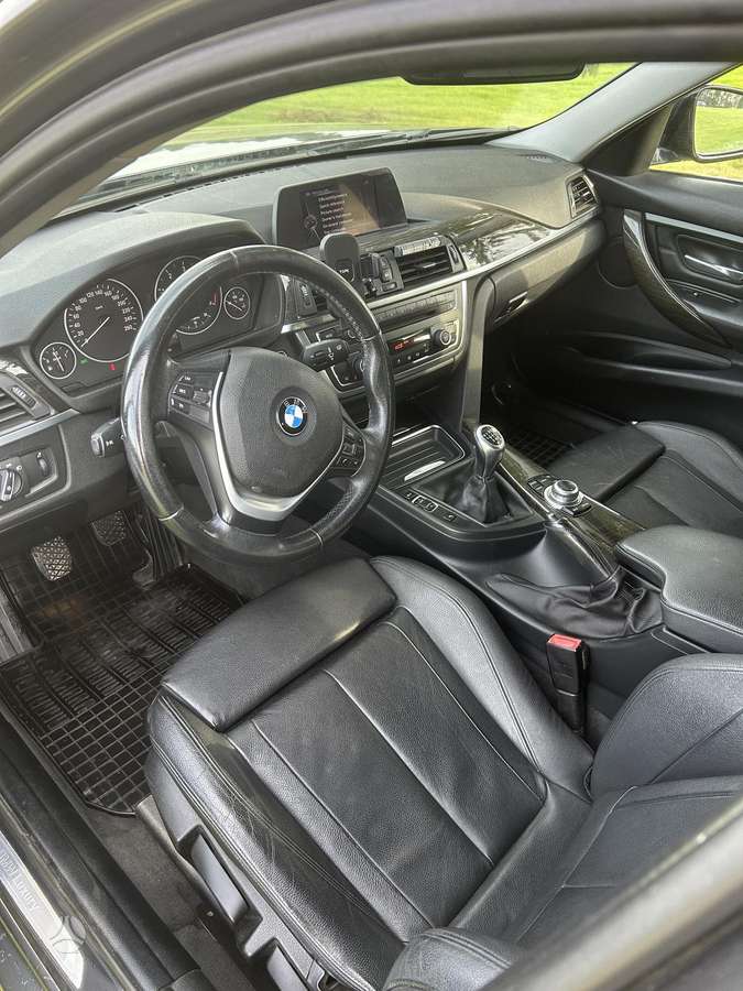 BMW 320 2014 — photo 9