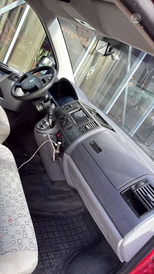 Volkswagen Transporter 2007 — photo 5