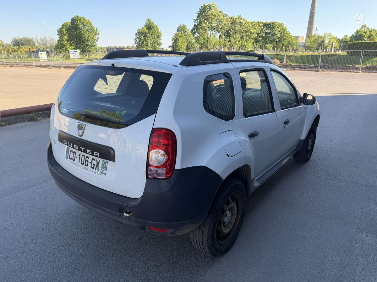 Dacia Duster 2013 — interior