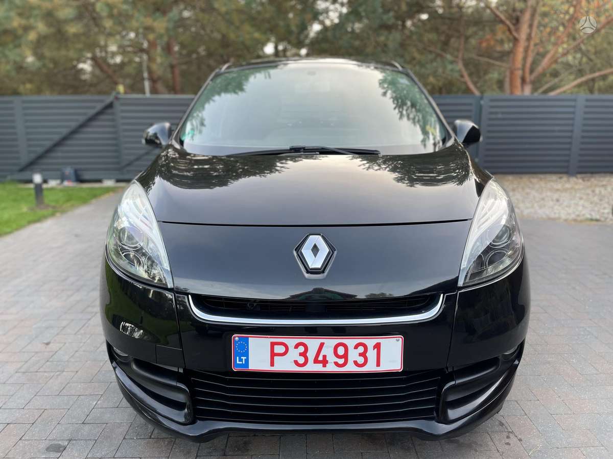 Renault Scenic 2012 — вигляд ззаду