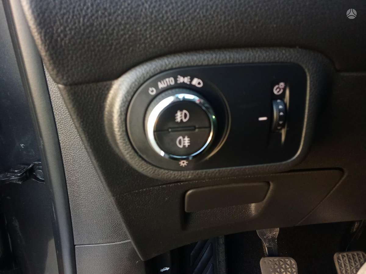 Opel Zafira 2013 — photo 38