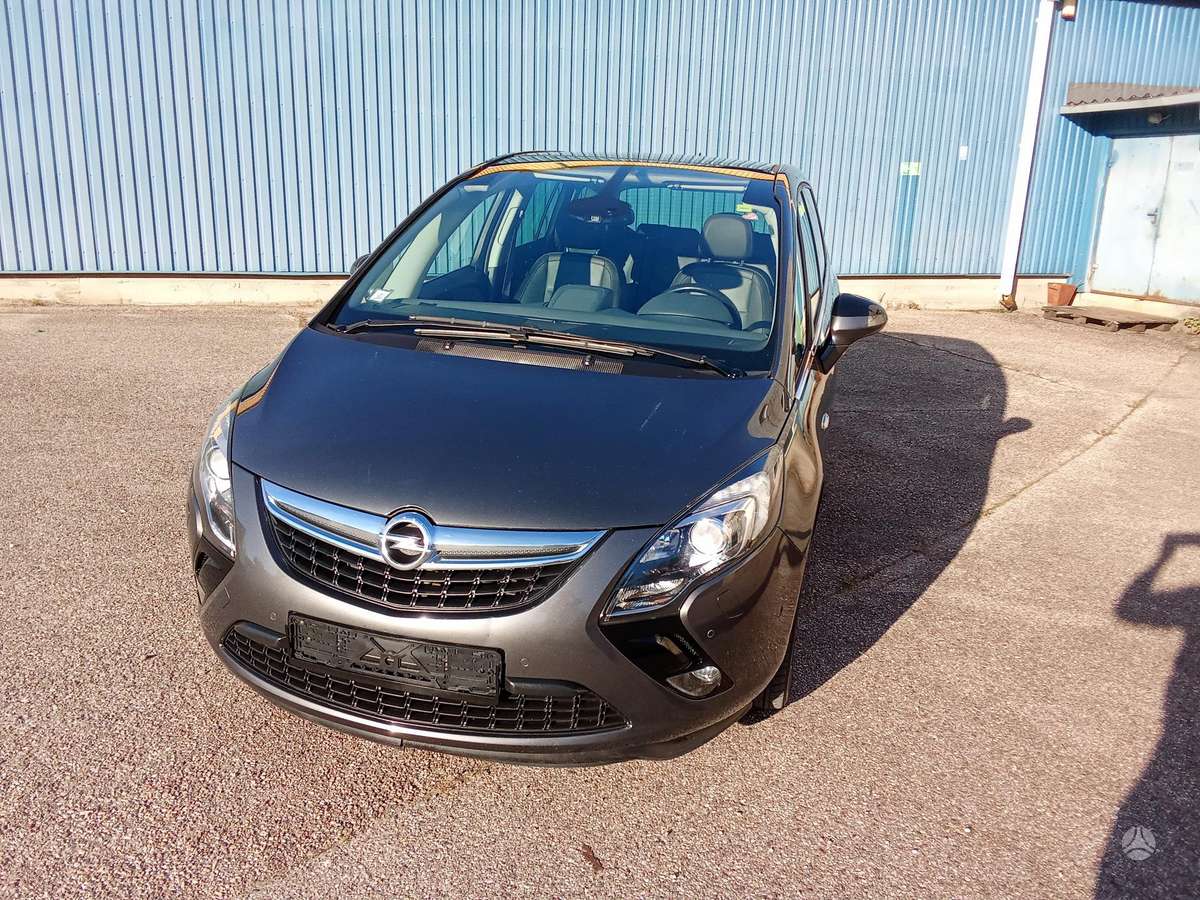 Opel Zafira 2013 — photo 5