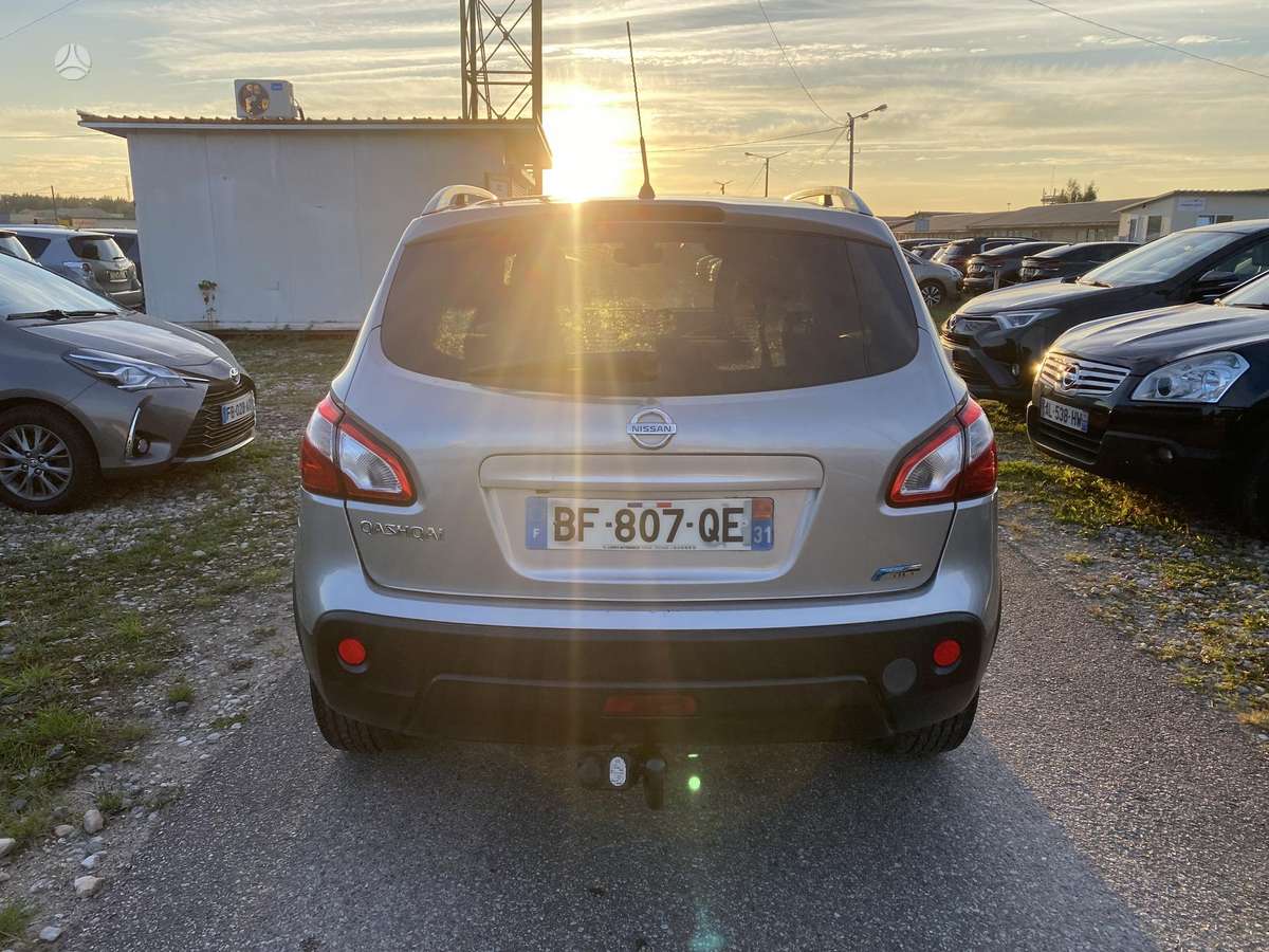 Nissan Qashqai 2011 — двигун 1461 cm³, 110 HP (81kW)
