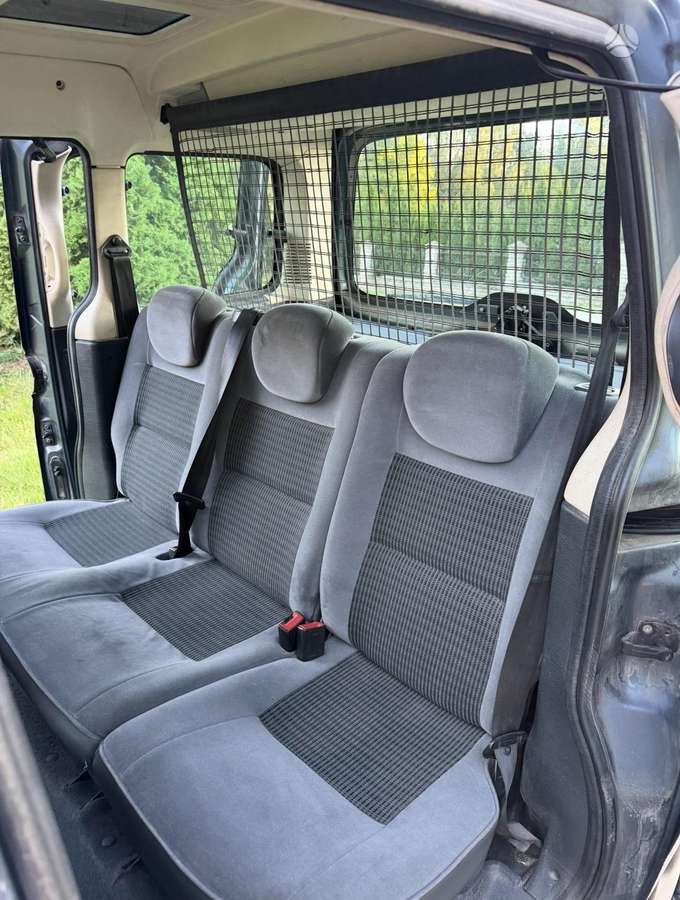Citroen Berlingo 2007 — photo 8
