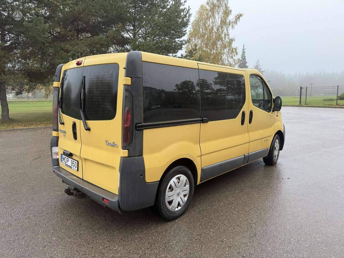 Renault Trafic 2004 — двигун 1870 cm³, 101 HP (74kW)