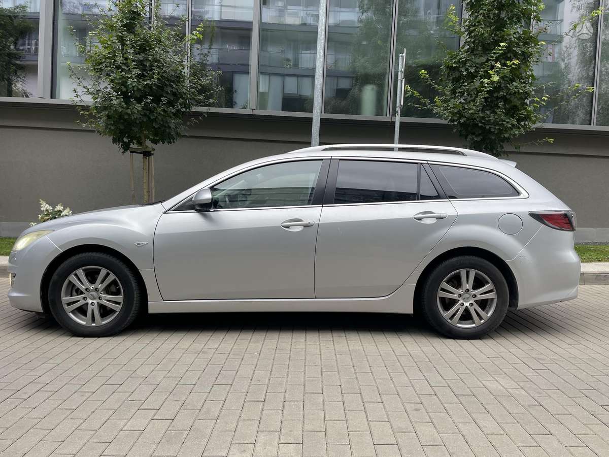 Mazda 6 2009 — салон