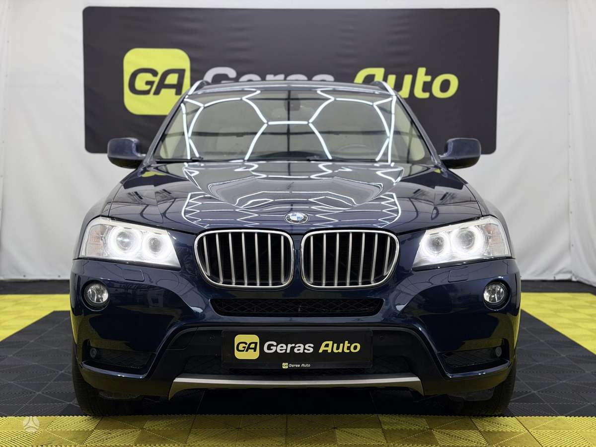 BMW X3 2012 — вигляд ззаду