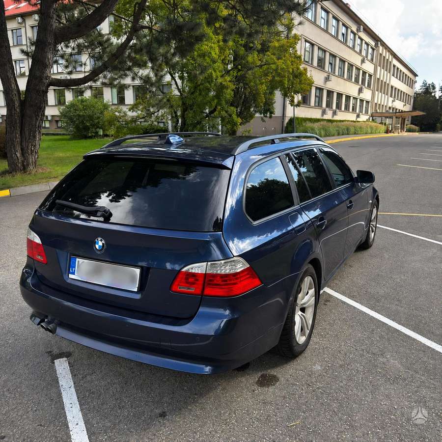 BMW 525 2009 — photo 5