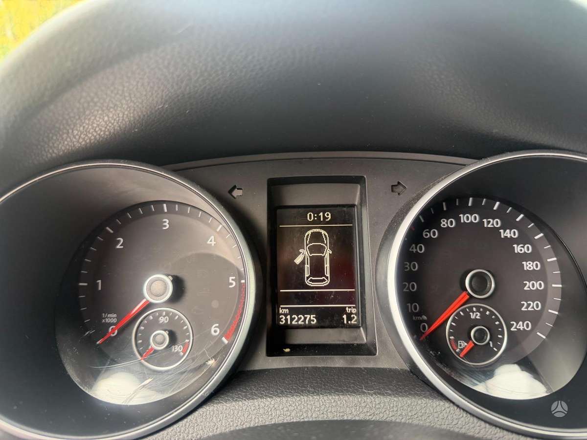 Volkswagen Golf 2011 — photo 11