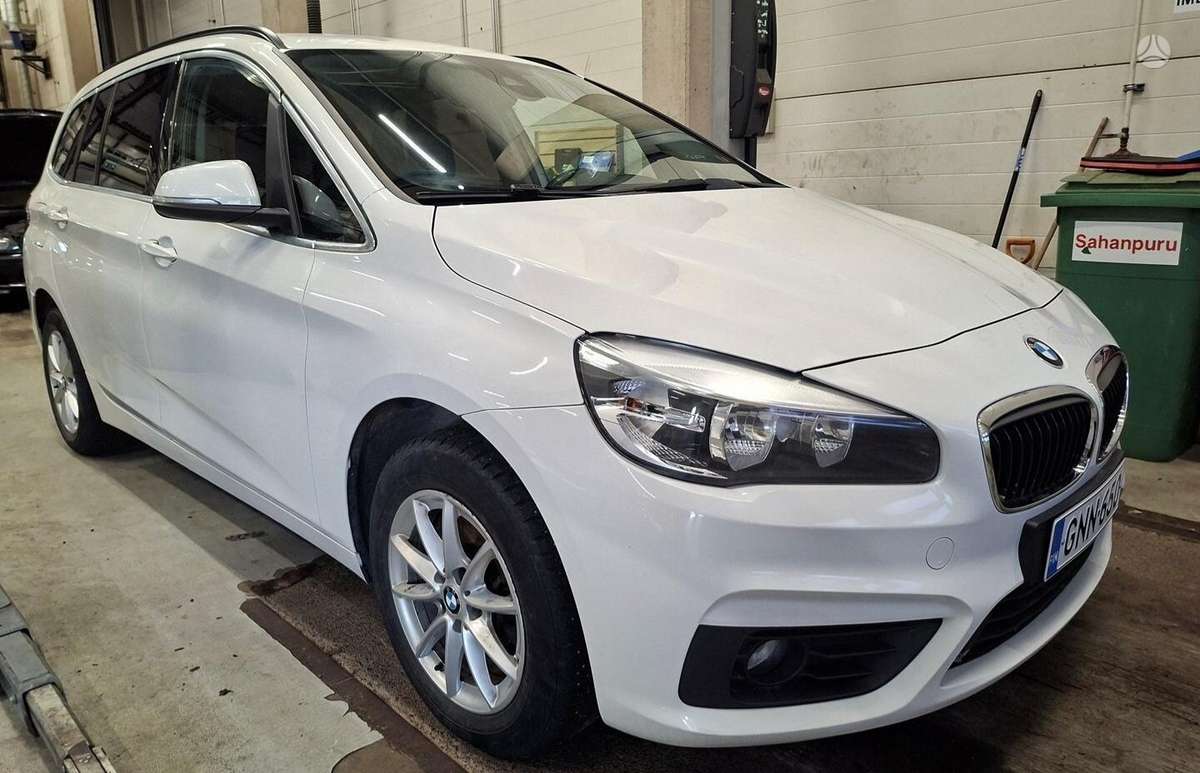 BMW 216 2015 — авто для ЗСУ з Європи