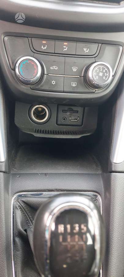 Opel Zafira 2012 — photo 13
